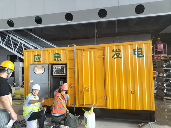 福鼎怎样判断空气滤清器是否需要更换？