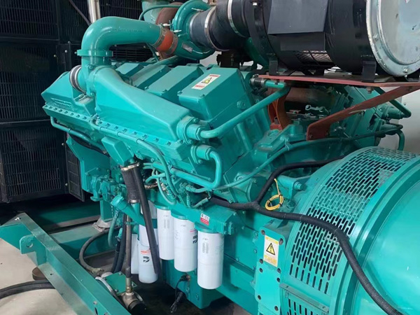 福鼎更换100kW柴油发电机组机油时，需要注意哪些事项？